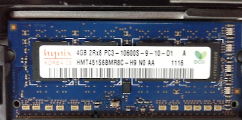 Hynix RAM model is (2x4) GB of HMT451S6BMR8C-H9